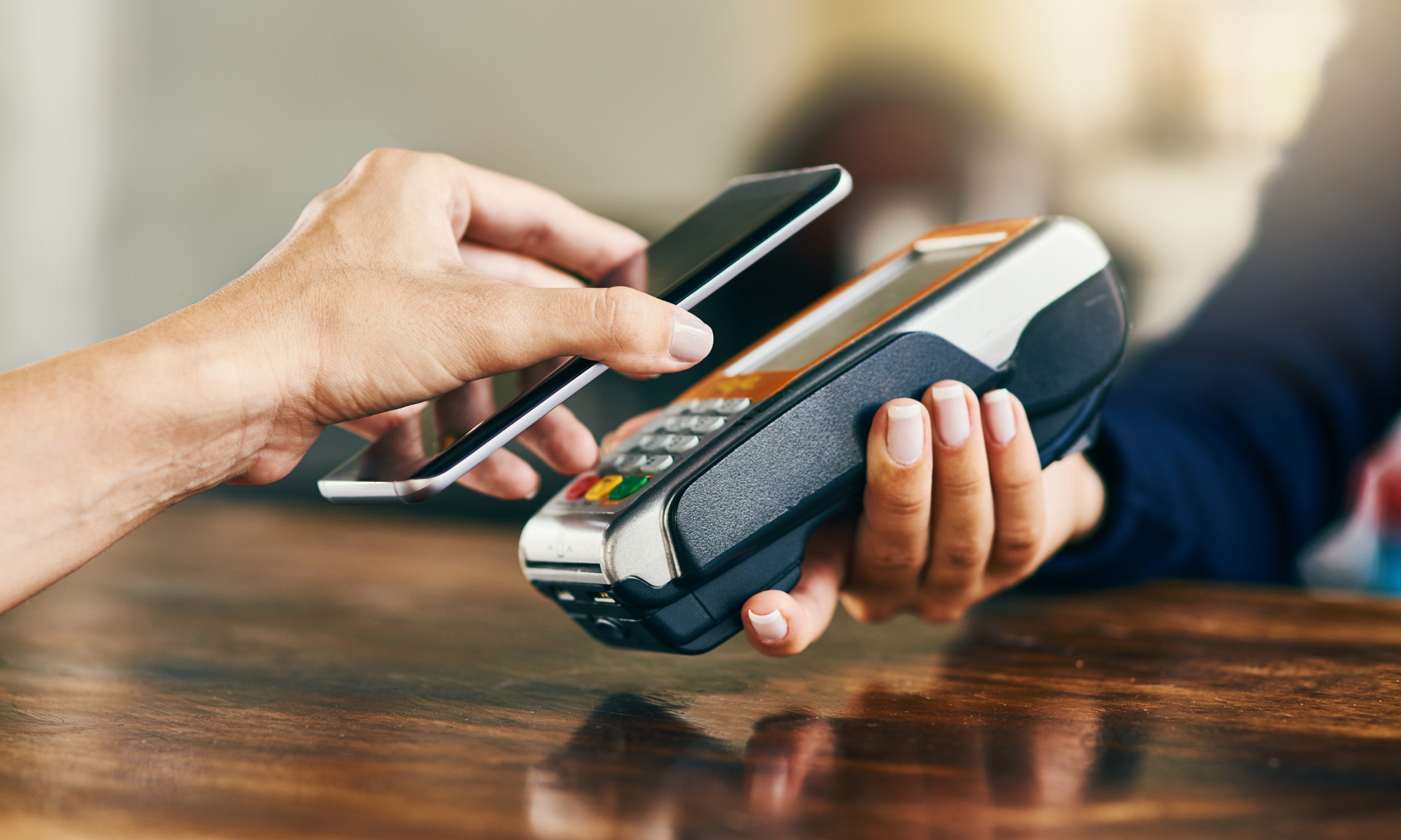 Tips for using a digital wallet for contactless payments abroad